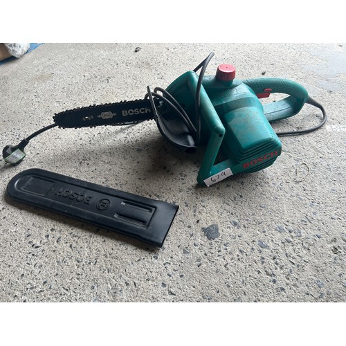 679 - Bosch electric chainsaw