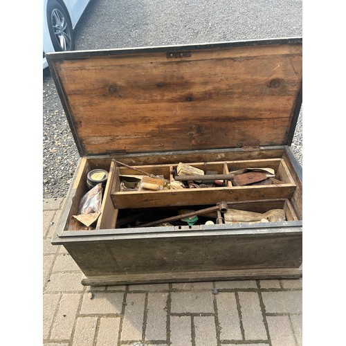 799 - Large wooden trunk containing various vintage tools