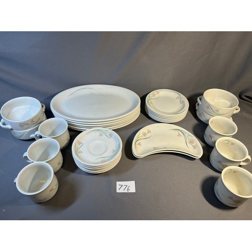 776 - Churchill crockery