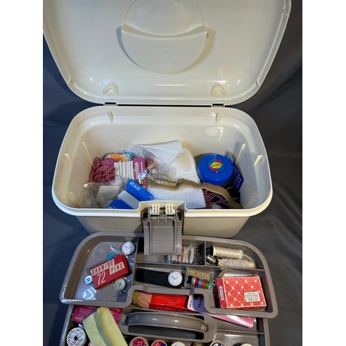 535 - Sewing box with contents