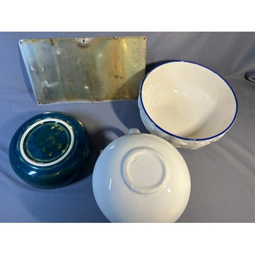 779 - Washbowl and jug + additional bowl + small 'Simplex' sign