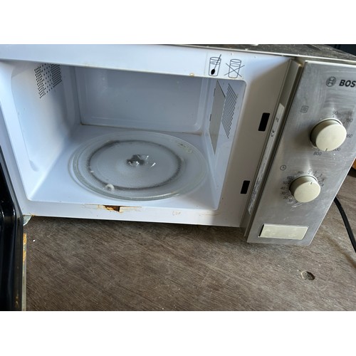 869 - Bosch Microwave