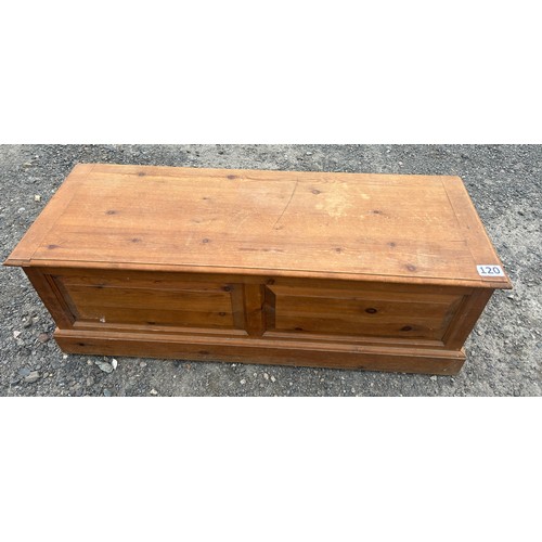 120 - Pine blanket box - 137 x 51 x 47 cm approx.