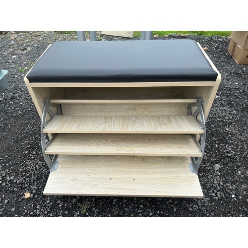 307 - Shoe rack storage unit with padded seat