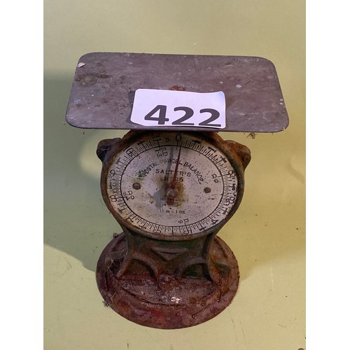 422 - Vintage weighing scales