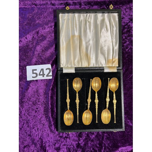 542 - Boxed mid century gilt metal replica coronation anointing spoons