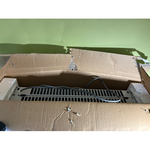 72 - Delonghi electric radiator