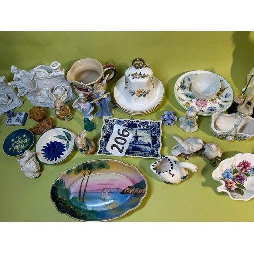 206 - Selection of collectables