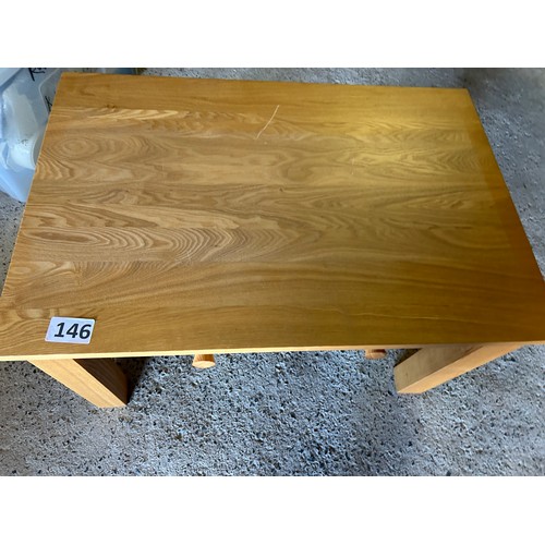 146 - Coffee table with drawers - 92 x 62 x 64 cm approx.