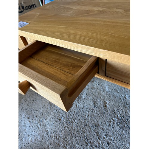 146 - Coffee table with drawers - 92 x 62 x 64 cm approx.