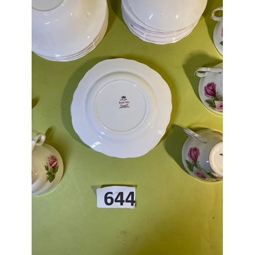 644 - Duchess - part tea set