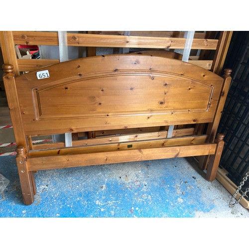 651 - Pine 4ft 6ft bed frame