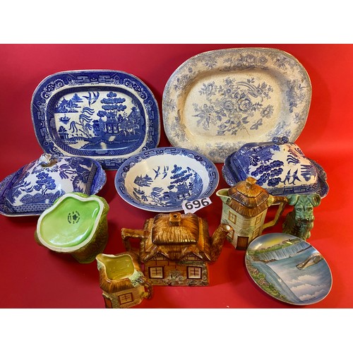 696 - Selection of various collectable china to include Wedgewood, Keele Cottage Ware, Sylvac Day & Royal ... 