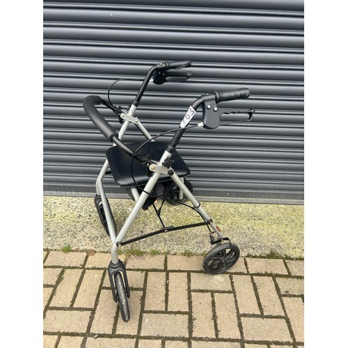 763 - Mobility walker with seat, bag and brakes