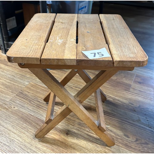 75 - Small fold up stool/table