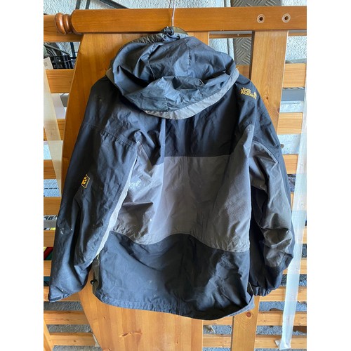 99 - Jack Wolfskin coat size 36/38