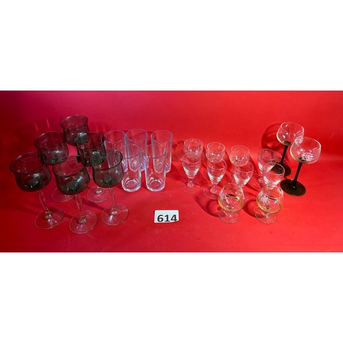 614 - Large collection of glass