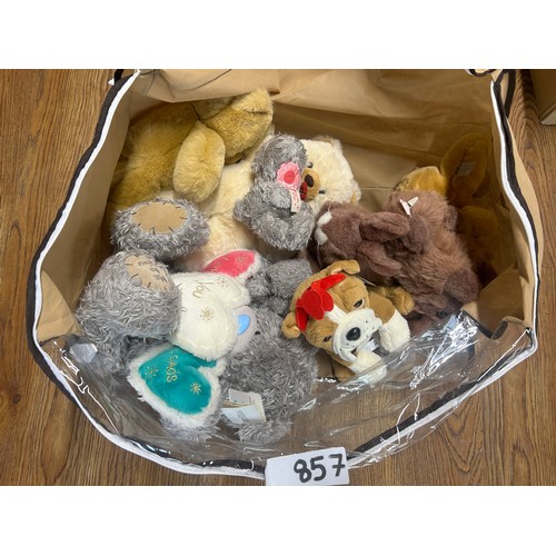 857 - Selection of soft toys