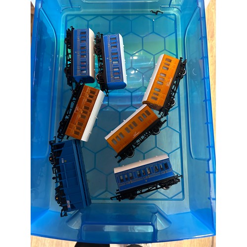 52 - Drawer unit - including contents - model railway accessories, carriages, rolling stock etc