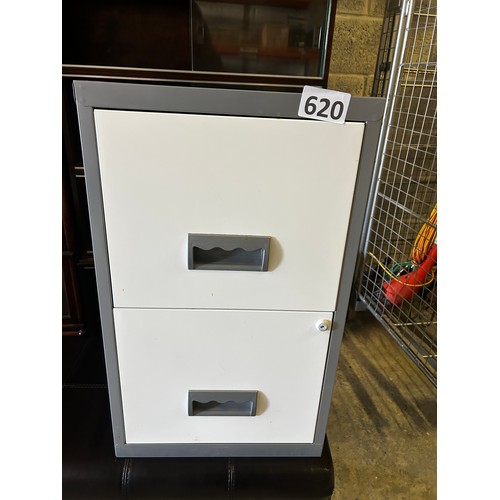 620 - 2 drawer filing cabinet