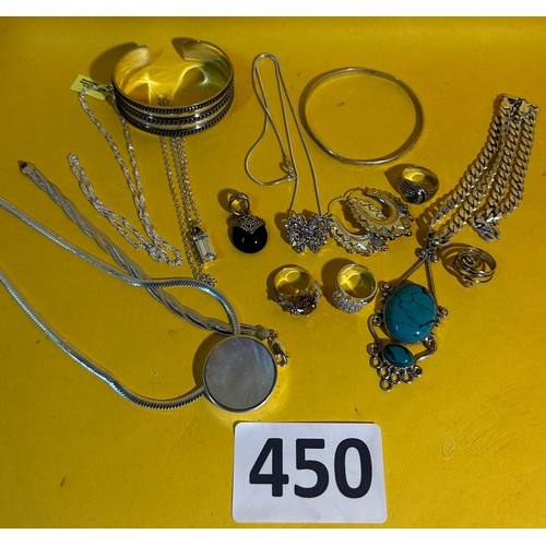 450 - Selection of 925 silver jewellery