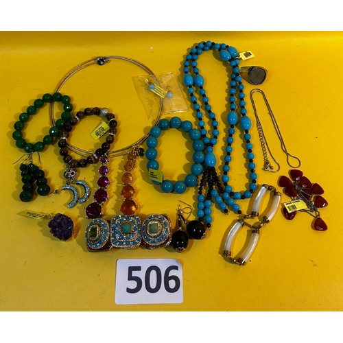 506 - Selection of various jewellery