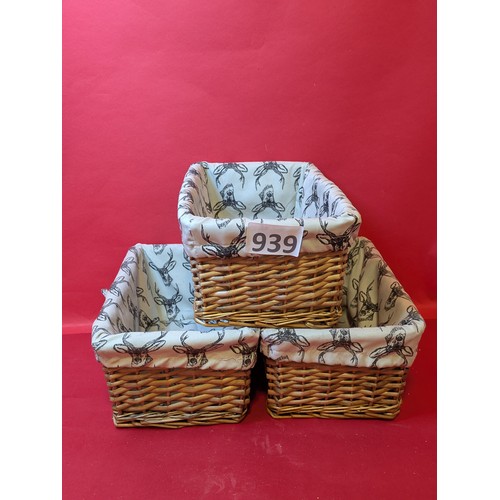 939 - 3 x   storage baskets