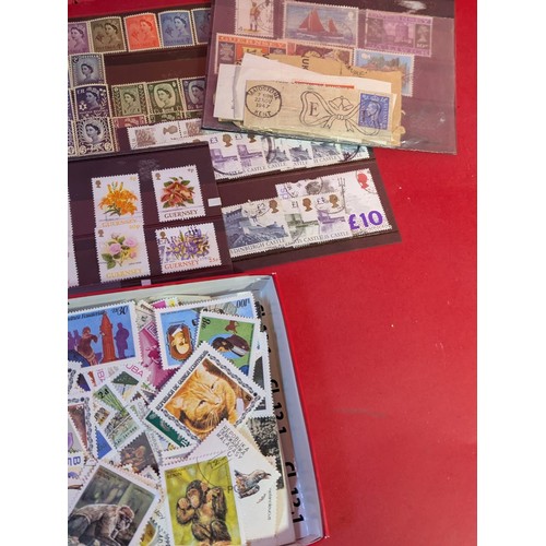 951 - Selection of stamps