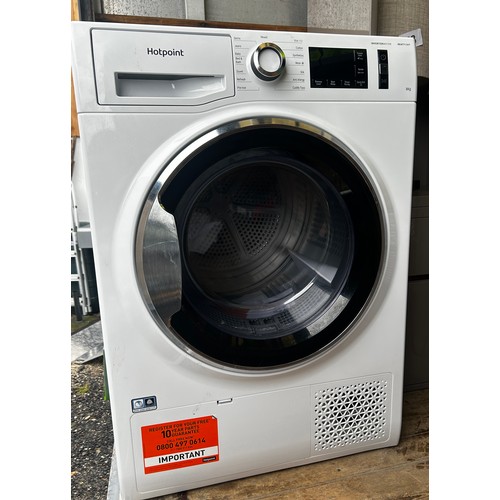 99 - Hotpoint heat pump 8KG tumble dryer - PAT not function tested.