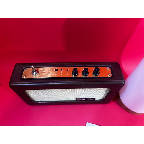 92 - 2 x USB C electronics - blue tooth speaker and lamp - no cables