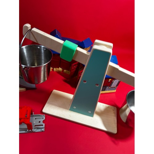 75 - Collection of childrens toys