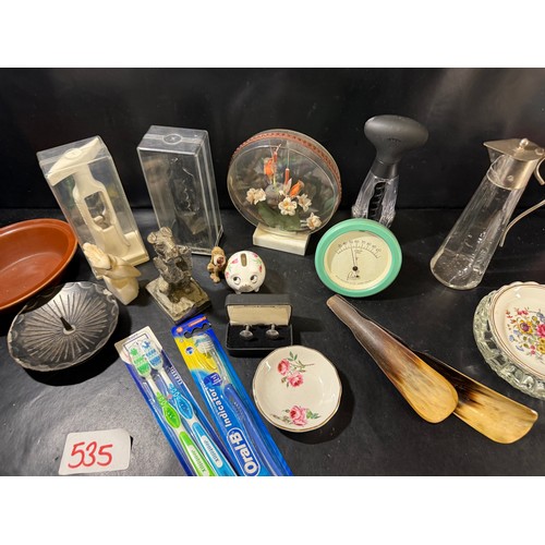 Mixed household items & collectables