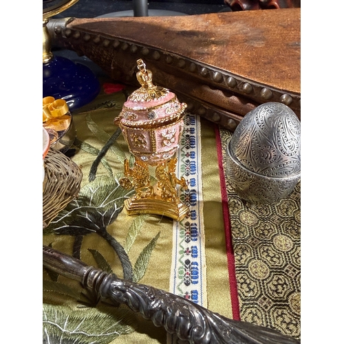 103 - Mixed decorative and collectable items