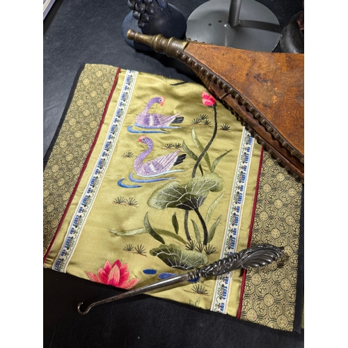 103 - Mixed decorative and collectable items