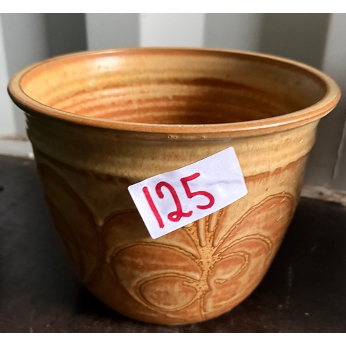 Lot 125       