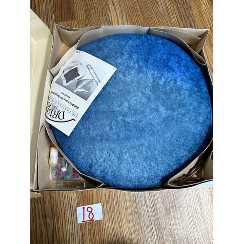 18 - 'Dryad' Lacemaking Starter Kit - contents not checked