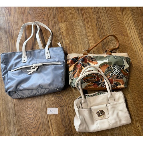 Lot 20        
