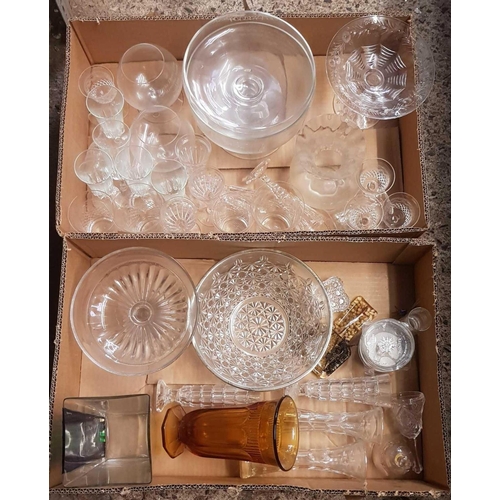 131 - 2 CARTONS OF MIXED GLASS WARE INCL: FLOWER VASES, WINE GLASSES, BOWLS & OTHER GLASS WARE