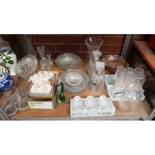 137 - 2 SHELVES OF MIXED GLASS WARE INCL: DECANTERS, VASES, DINNER PLATES BY COUNTRY LANE, BLUE & WHITE BY... 