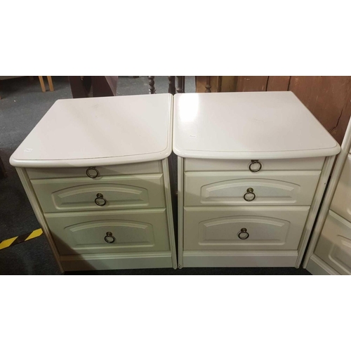 286 - WHITE DRESSING TABLE, A MATCHING CHEST OF BEDSIDE DRAWERS & STOOL