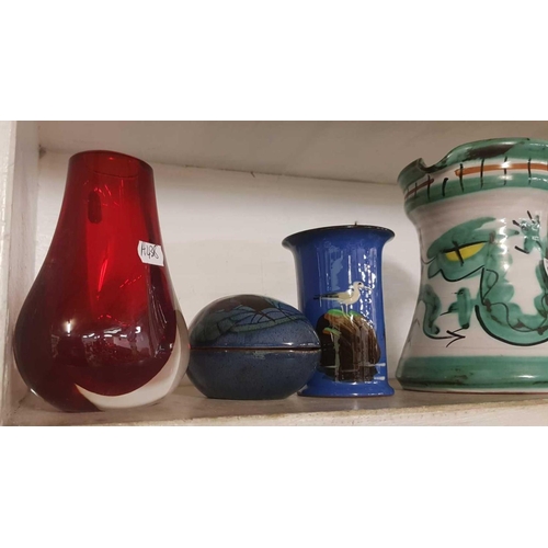 304 - SHELF OF POTTERY & GLASSWARE