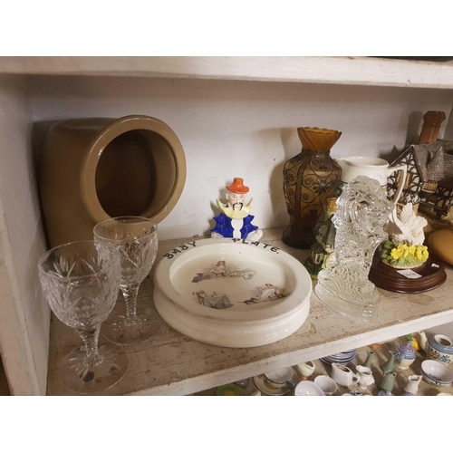 306 - SHELF OF GLASS, POTTERY ITEMS & CHINAWARE