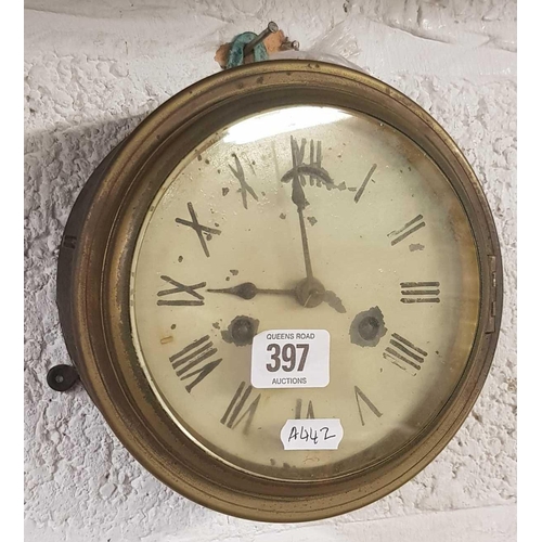 397 - BRASS BULK HEAD CLOCK WITH ROMAN NUMERALS