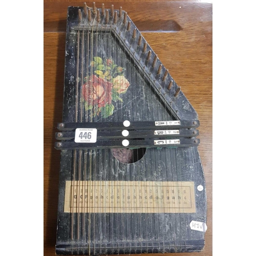 446 - A ZITHER INSTRUMENT