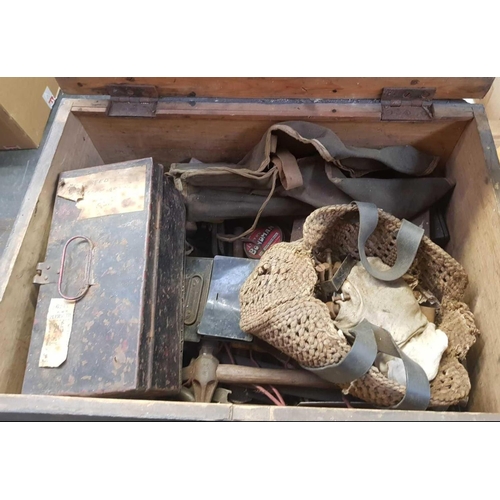 76 - A WOODEN TOOL BOX CONTAINING VINTAGE FILES, BOX SPANNERS & OTHER VINTAGE TOOLS & FITTINGS