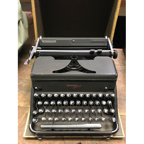 118 - CASED TYPEWRITER HERMES 2000