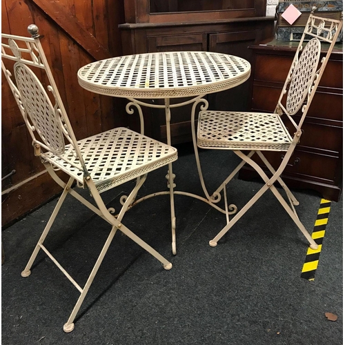 218 - ROUND METAL GARDEN TABLE & 2 MATCHING CHAIRS