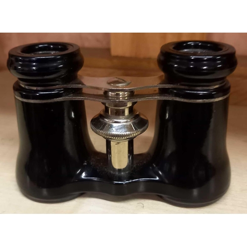 842 - SMALL PAIR BLACK BAKELITE BINOCULARS