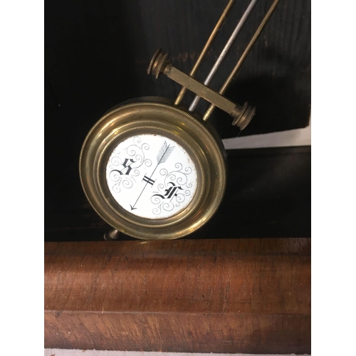 899 - 2 WOODEN MANTEL CLOCK, 1 DOME FORM & 2 WITH ARCHED TOP - UNKNOWN IF WORKING A/F