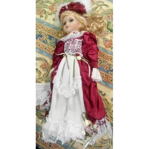 955 - 5 BOXED COLLECTABLE DOLLS